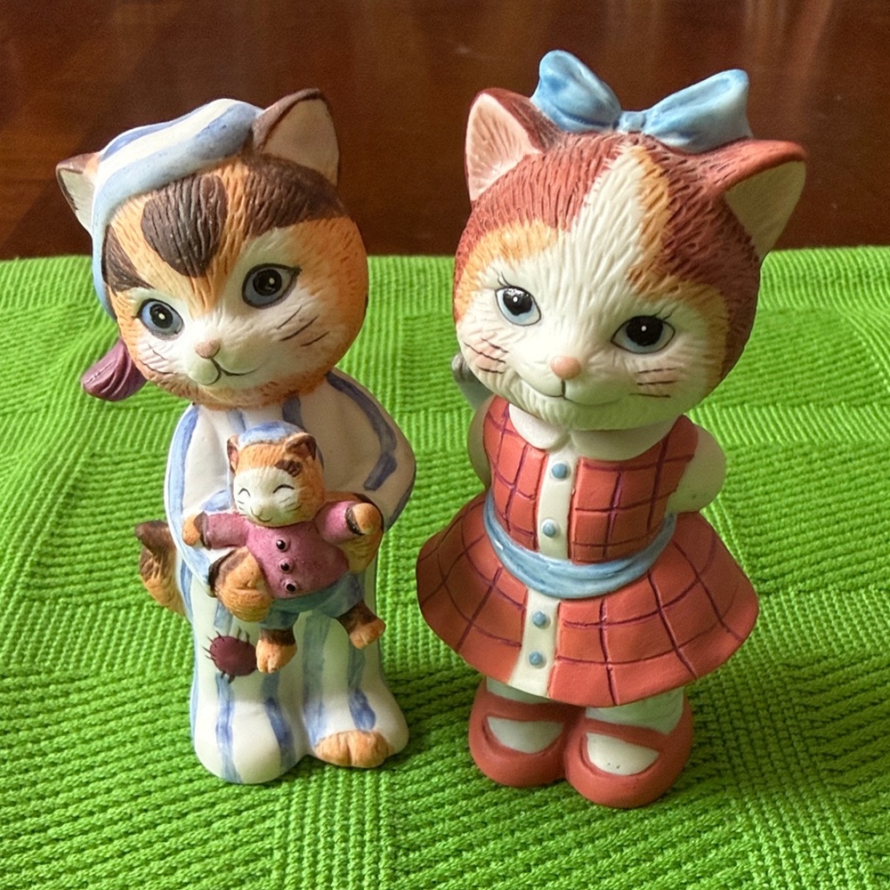 Bronson Collectibles 2 cat figurines orange cat with book & cat in Pj’s cute - Picture 1 of 5